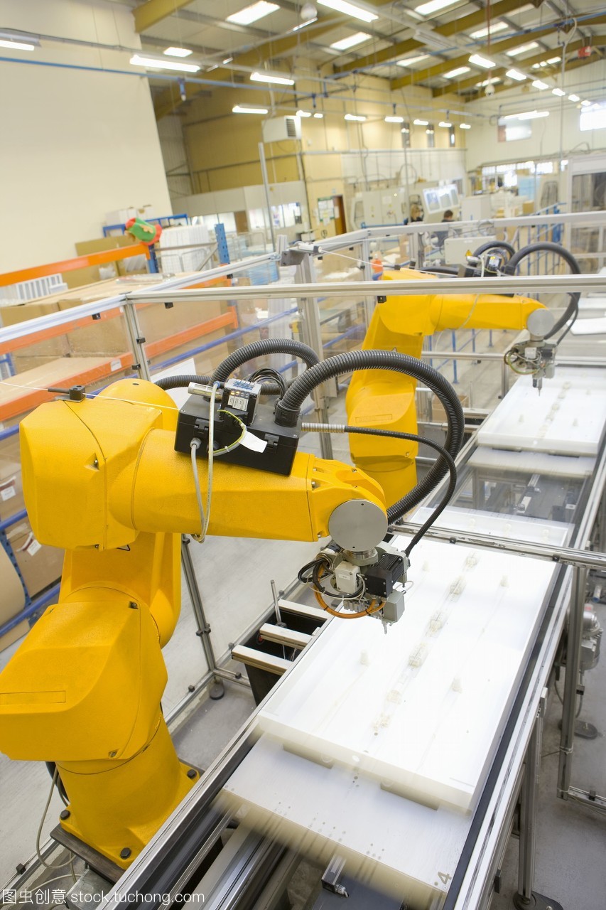 智能機械臂 工廠流水線的革新引擎與研發(fā)挑戰(zhàn)